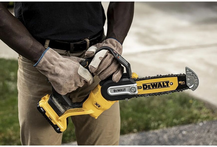 Пила ланцюгова акумуляторна DEWALT DCMPS520N (18В/каркас/20см) DCMPS520N фото