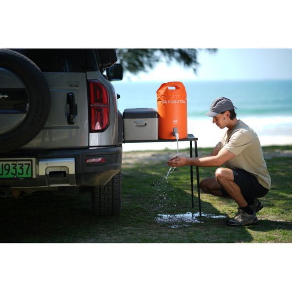 Кран до контейнерів для води Flextail Water Bag/ Bucket 72167 фото