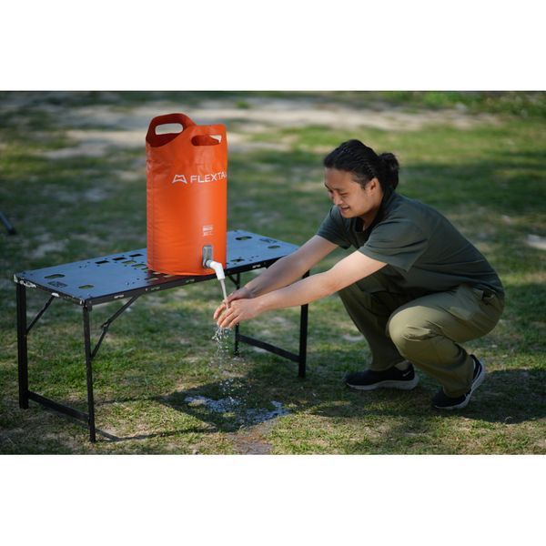 Кран до контейнерів для води Flextail Water Bag/ Bucket 72167 фото
