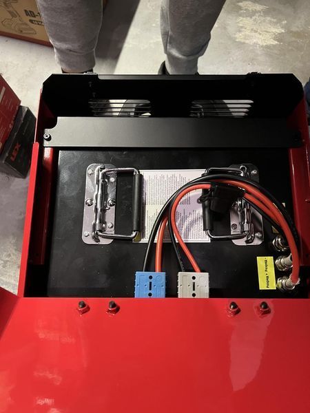 Потужня акумуляторна станція Edon PS-4800 : 3.5/4.0 кВт, чиста синусоїда, 2400 Вт/год, бездротова зарядка, інверторний генератор PS-4800 фото