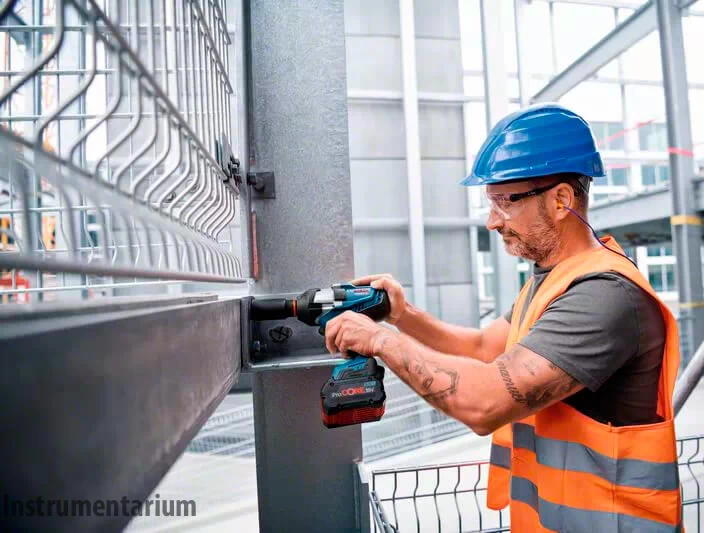 Професійний акумуляторний ударний гайковерт Bosch Professional GDS 18V-1050 H : без АКБ, 1050 Hm, 1750 об/хв, 2600 уд/хв 06019J8500 фото