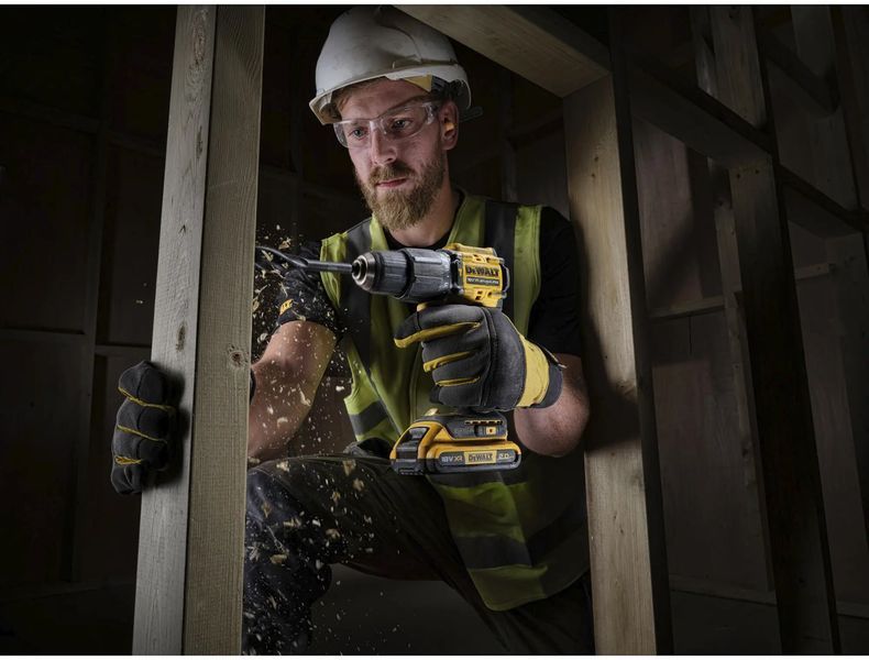 Шурупокрут акумуляторний DEWALT DCD100YD2T (2акум.18В 2Аг/зарядний/кейс/68Нм) DCD100YD2T фото