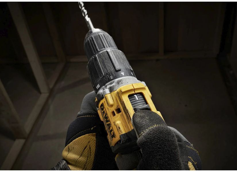 Шурупокрут акумуляторний DEWALT DCD100YD2T (2акум.18В 2Аг/зарядний/кейс/68Нм) DCD100YD2T фото