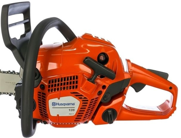 Потужна бензинова ланцюгова пила Husqvarna 135 II : Об'єм циліндра 38 cm&sup3;, потужність 1,6 кВт, шина 35 см, оригінал 967 86 18-14 фото